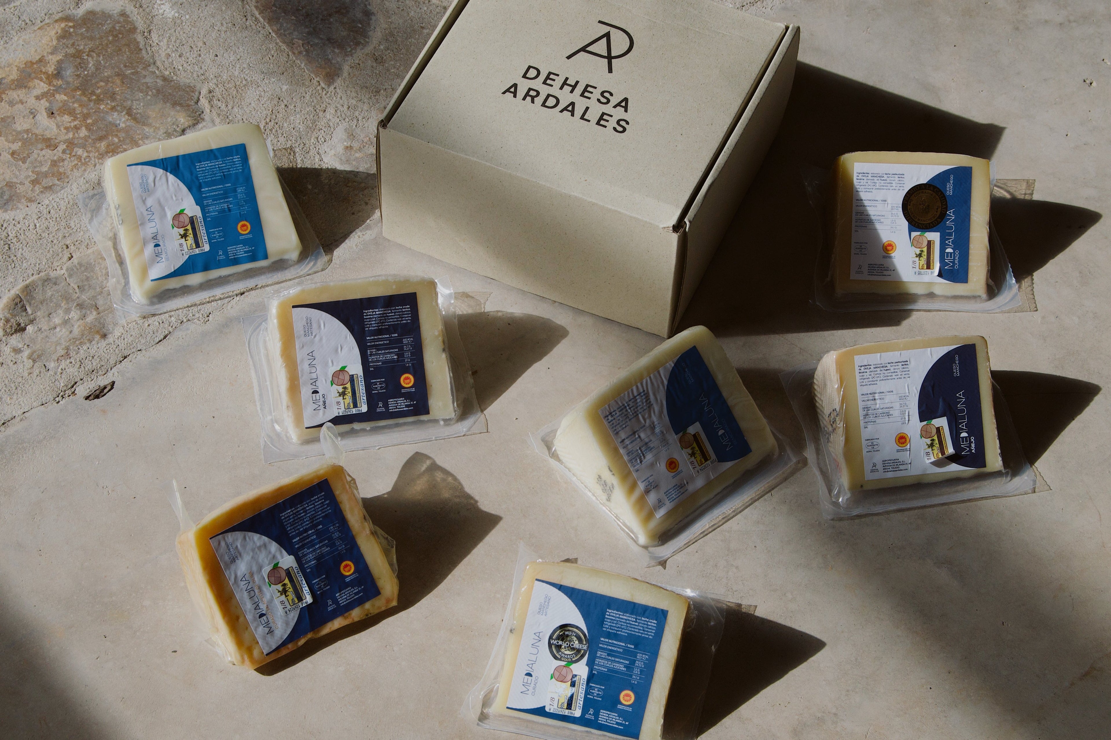 Caja Queso Manchego Medialuna